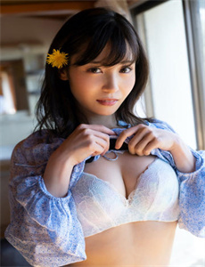《粉嫩小泬BBBB》