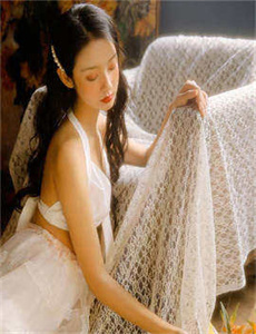《新疆女人做爰叫床》