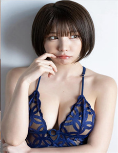 《长泽梓白衣浴室种子》
